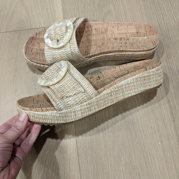 Anne Klein neutral sandals - Picture 7 of 12